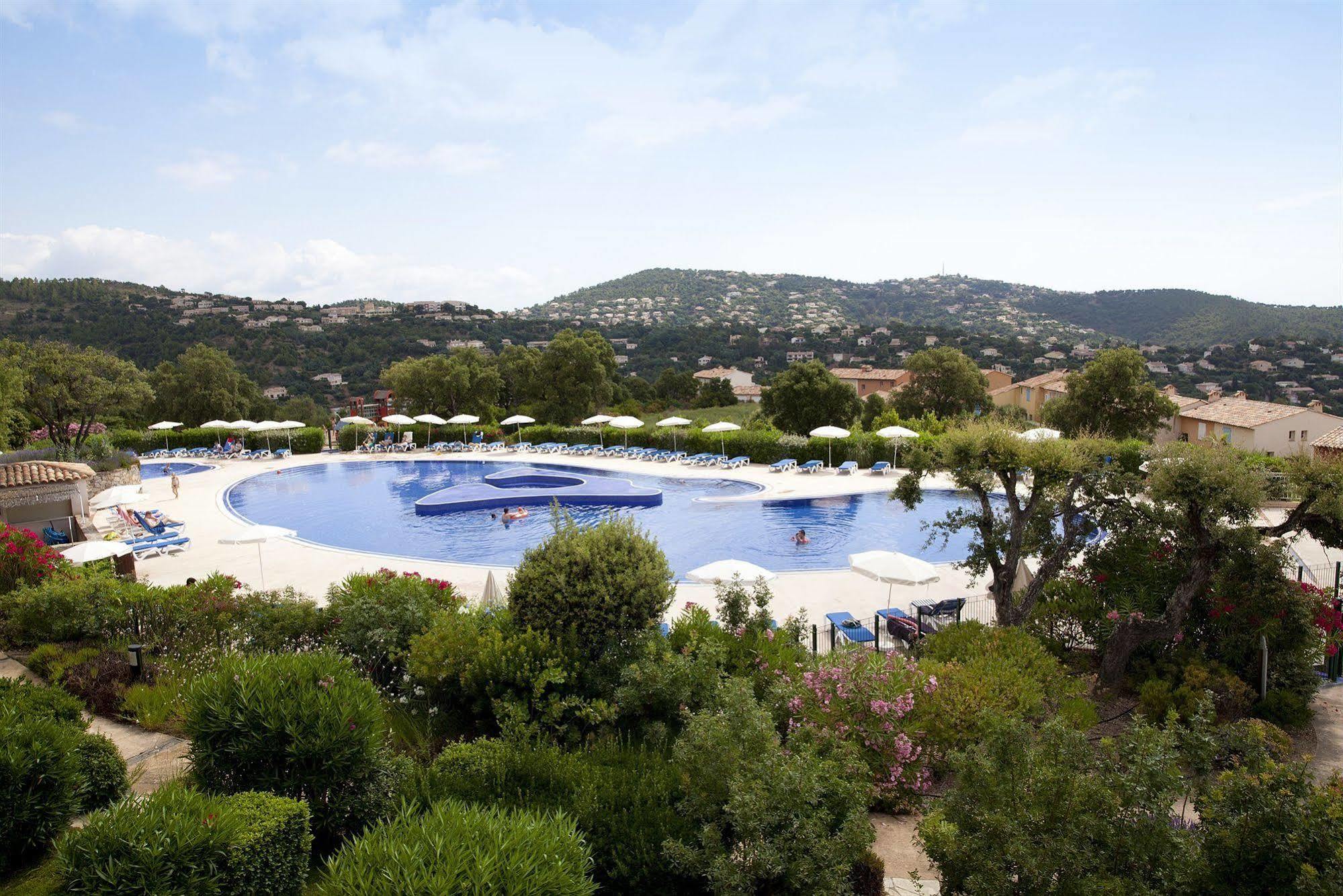 P&V Residence Le Hameau Des Issambrr Sainte-Maxime Exterior foto